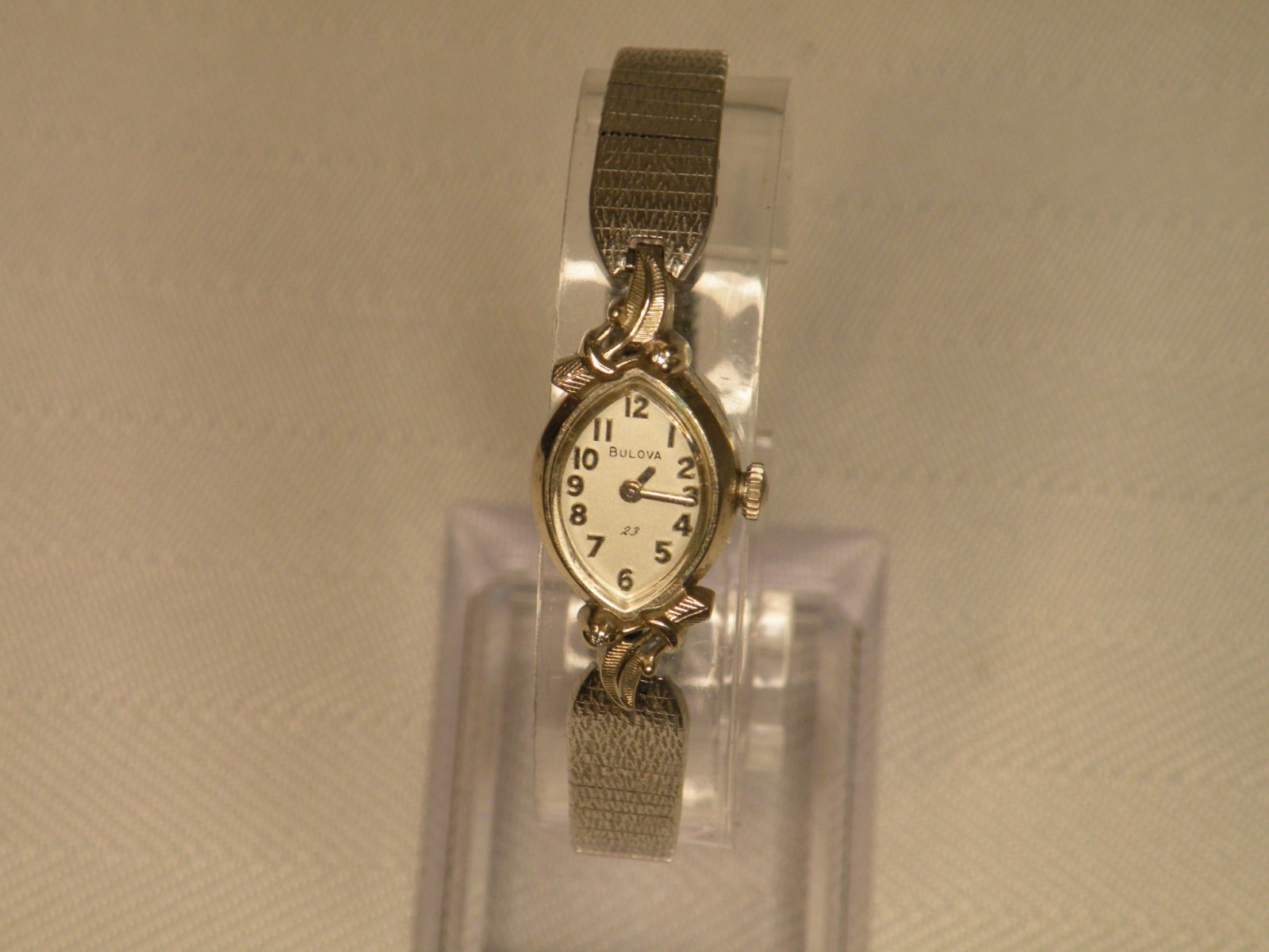 Vintage Bulova Ladies 23 Jewel 10k Rolled Gold w/Diamonds. Works!