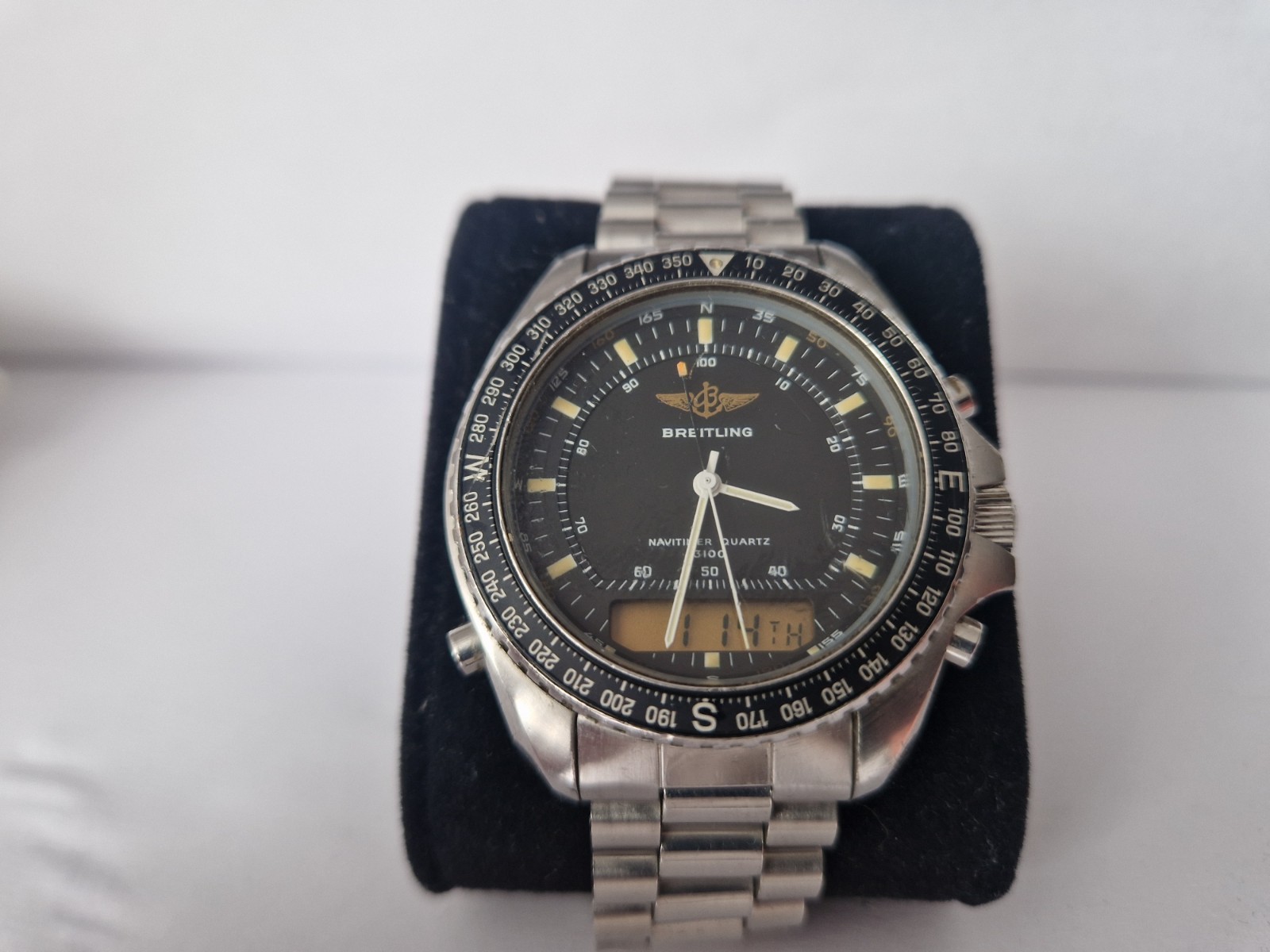 Breitling Navitimer-3100 Pluton -Quartz-Black Dial-Unidirectional Rotating Bezel