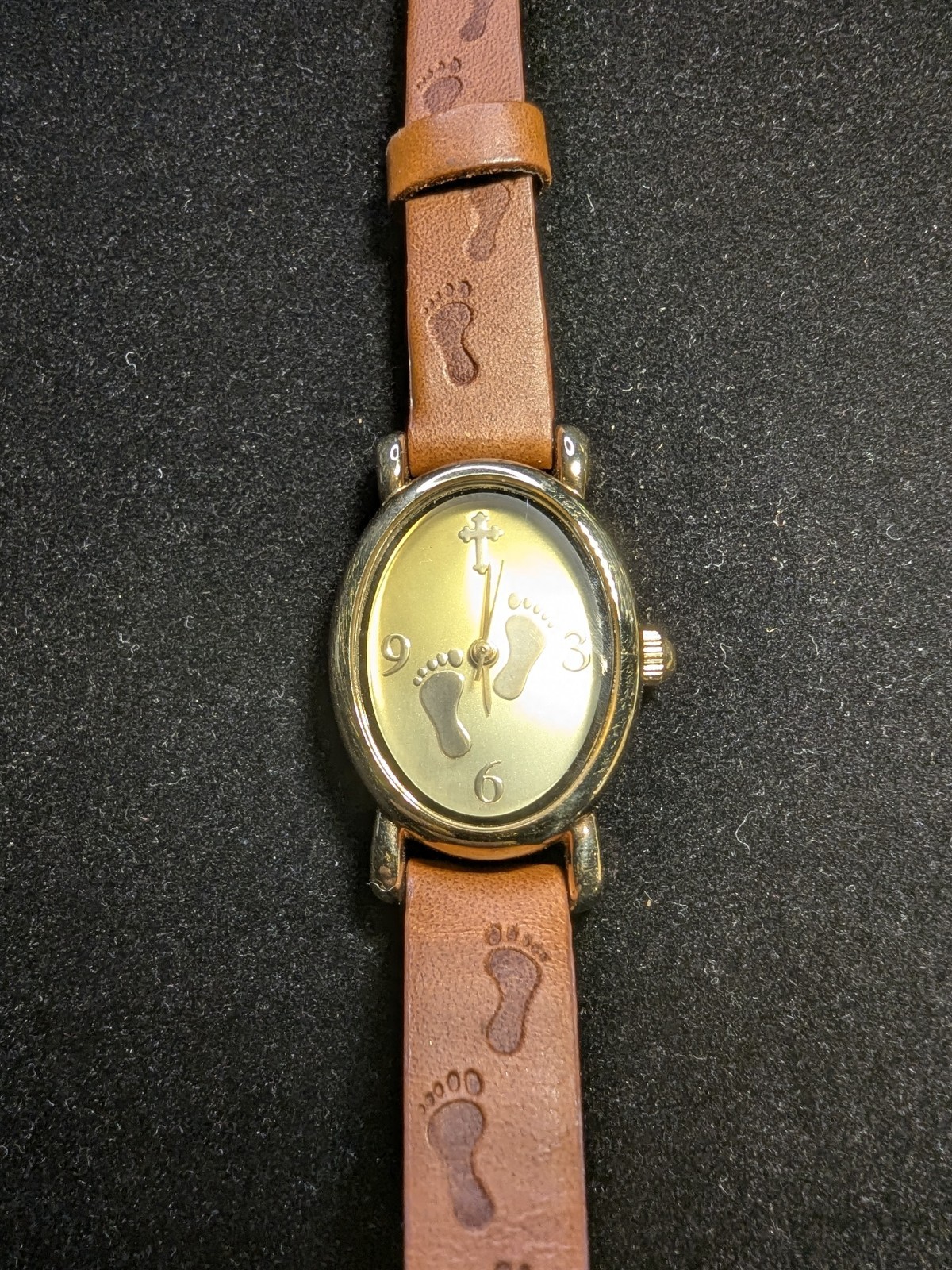 Footprints In The Sand Ladies Watch Leather Band 6″-8.5″ ( Untested/ Need Batt)