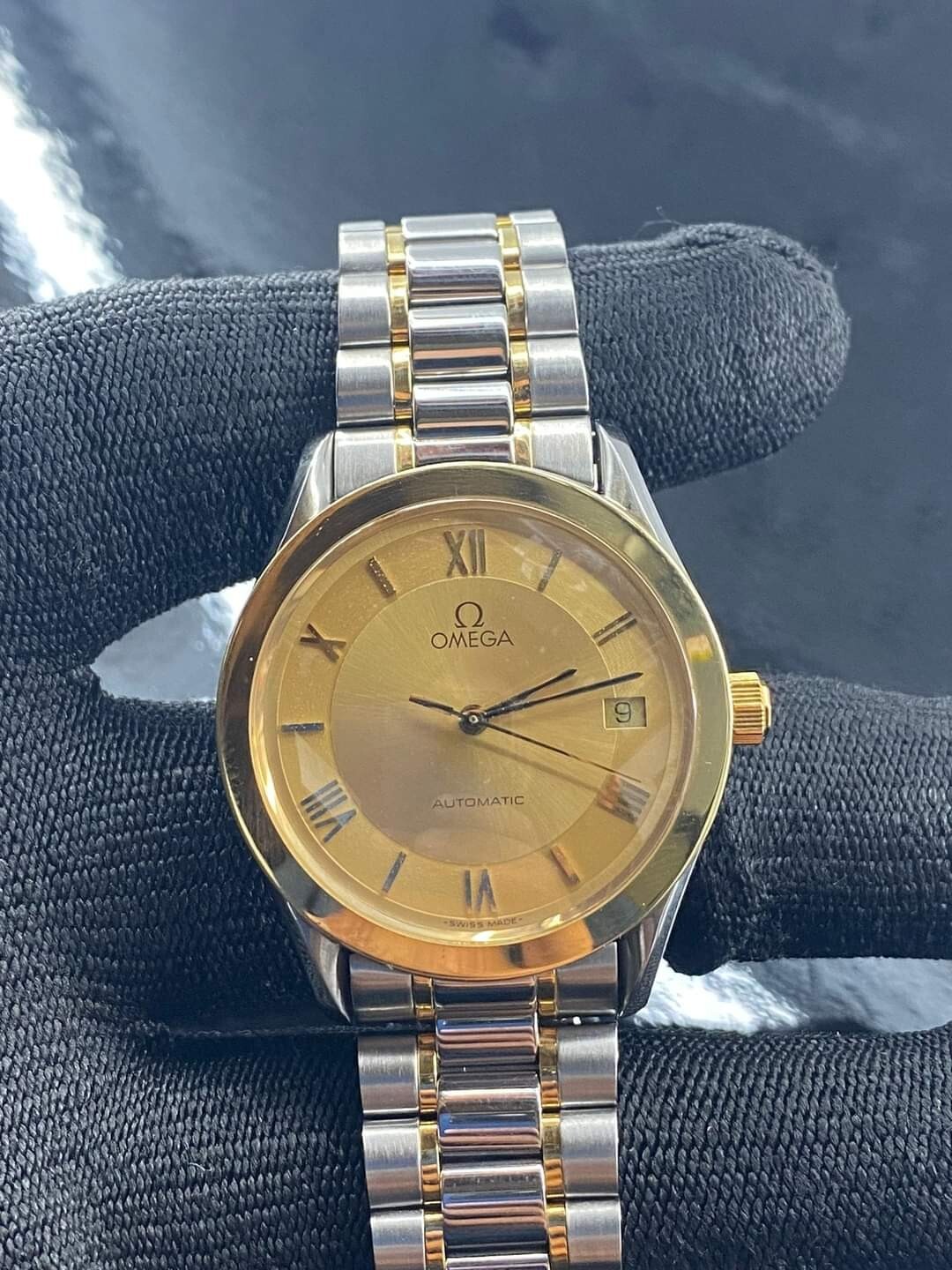 OMEGA Speedmaster Classic Heritage 166.0295 366.0895 Cal.1108 Oman Khanjar Logo