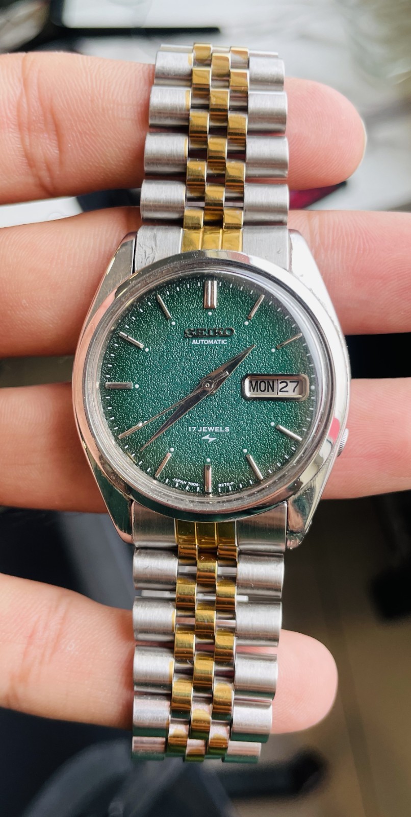 Seiko Automatic 7009 Green Textured Dial Day/Date Two-Tone Japan Watch