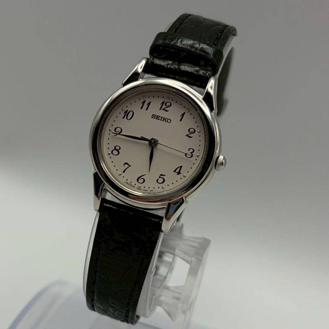 Seiko Wristwatch 7N01 6880 White Dial Silver Black Working