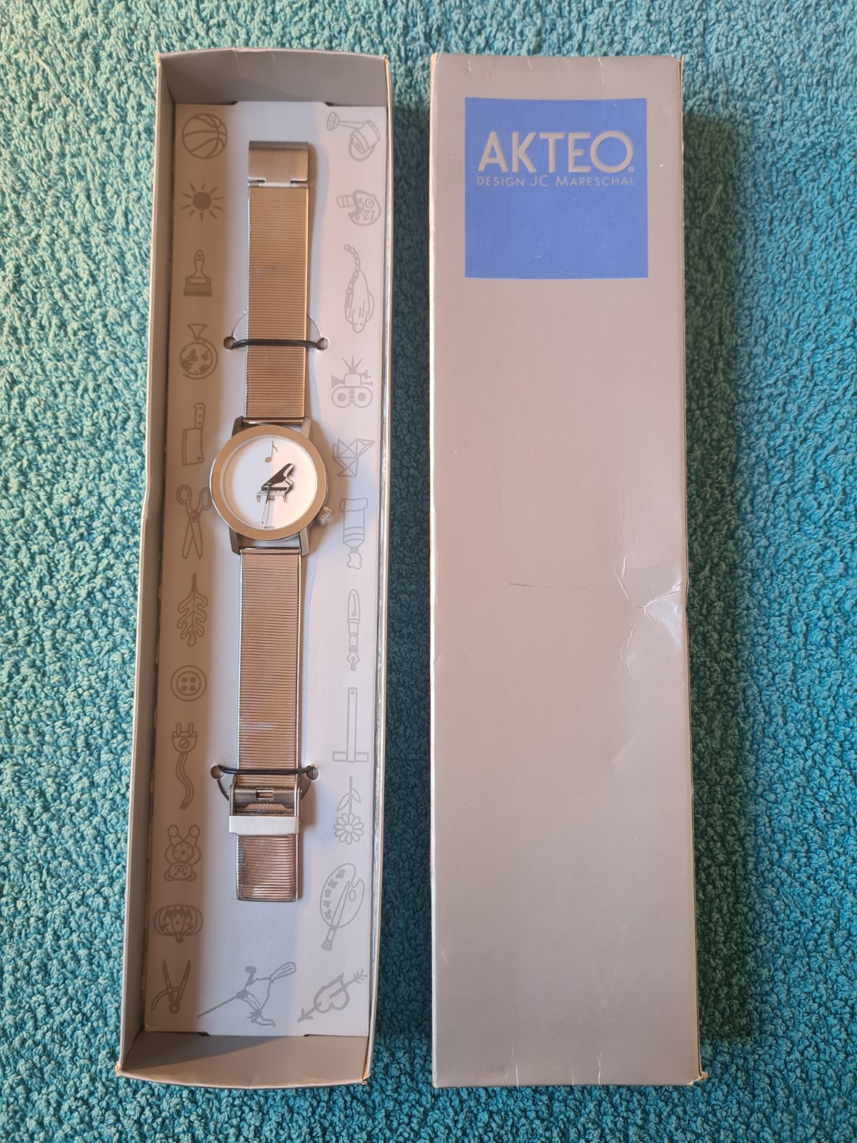 AKTEO wrist watch, Grand Piano motif, new & boxed with new battery, JC Mareschal
