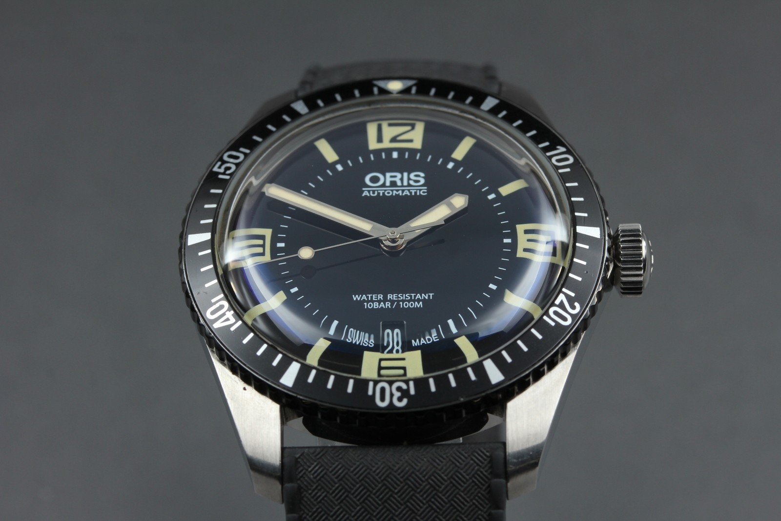 Oris Divers Sixty Five 7707 Date Black 40mm Automatic Made in Swiss Men’s Watch