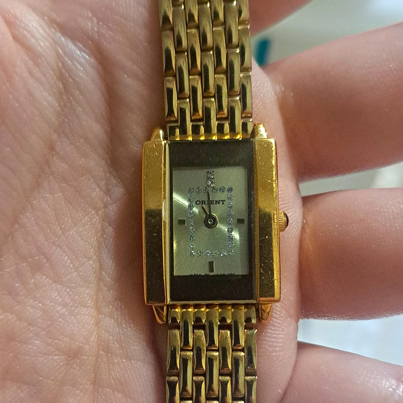 Orient UAAA5N Women’s Quartz Bracelet Wristwatch Gold Tone Rectangle White Dial
