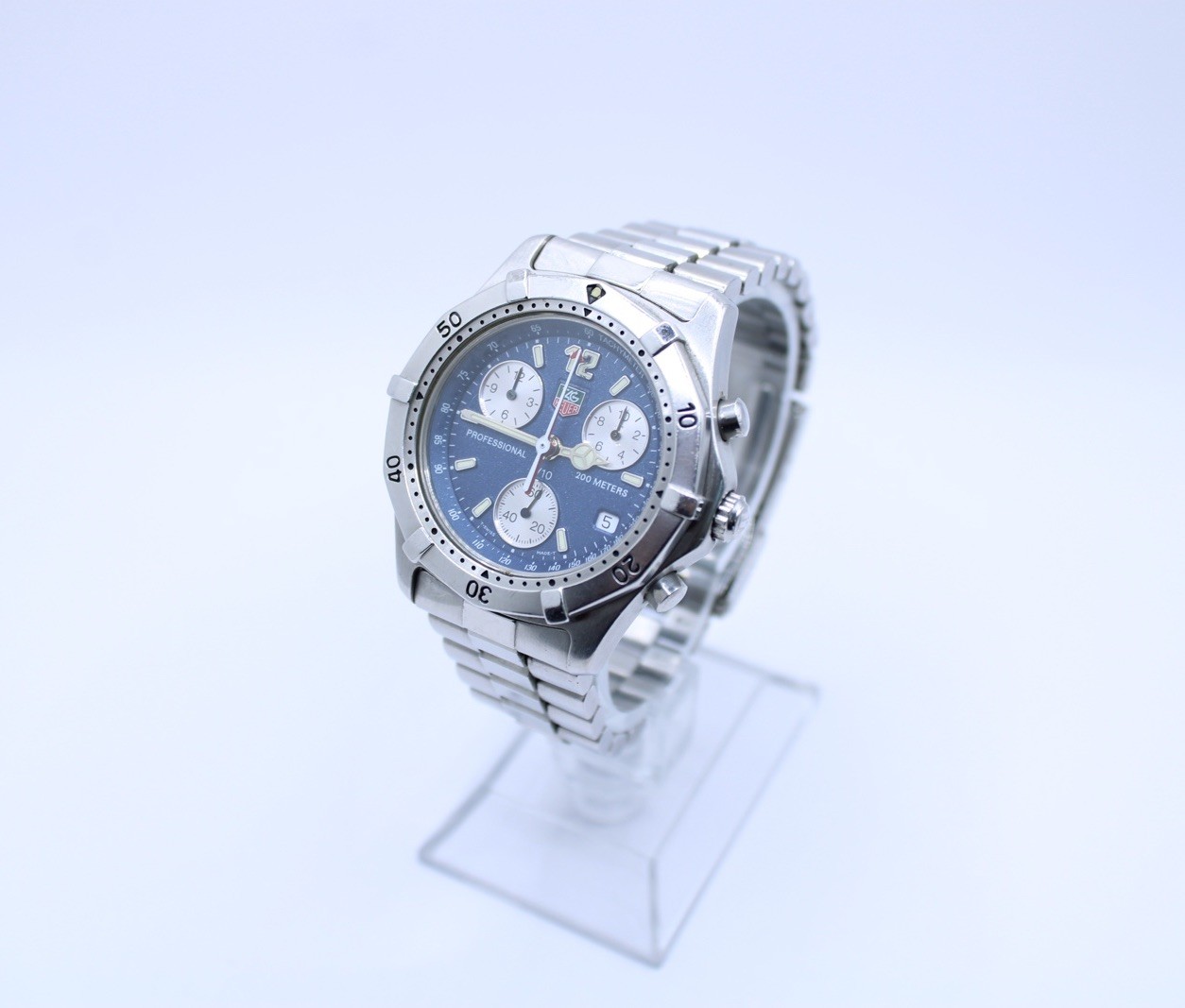 Tag Heuer 2000 Series Chronograph White Mens watch Reference CK1112