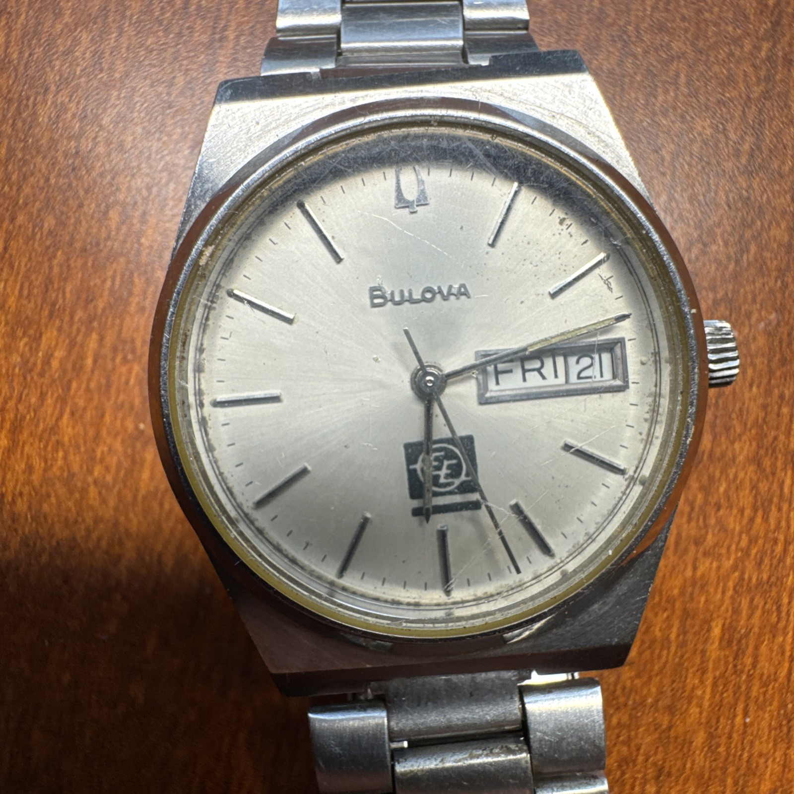 RARE BULOVA men’s automatic watch day/date Philippines Corp Gift 1979 RUNS AS IS