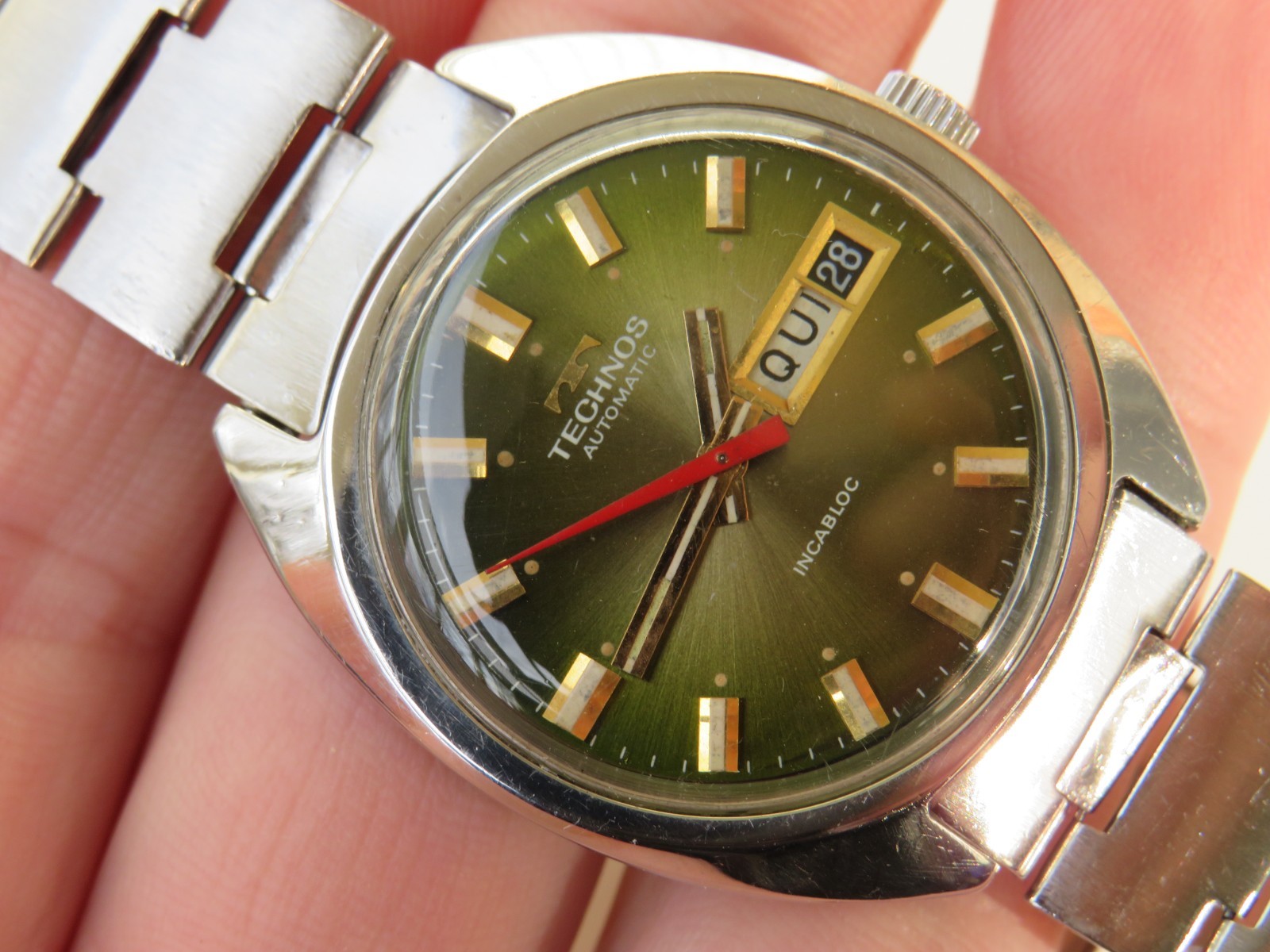 Vintage men’s automatic wristwatch TECHNOS ETA 2789 Green dial works