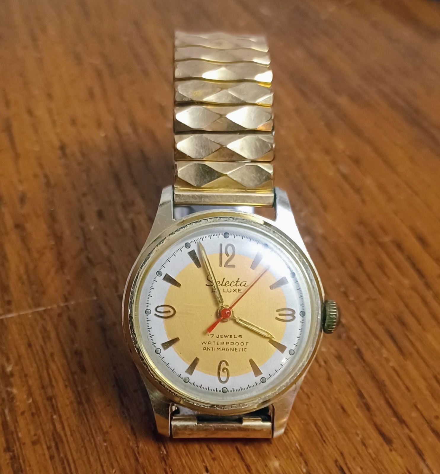 VTG Selecta De Luxe 17 Jewels Automatic Watch runs waterproof anti-magnetic