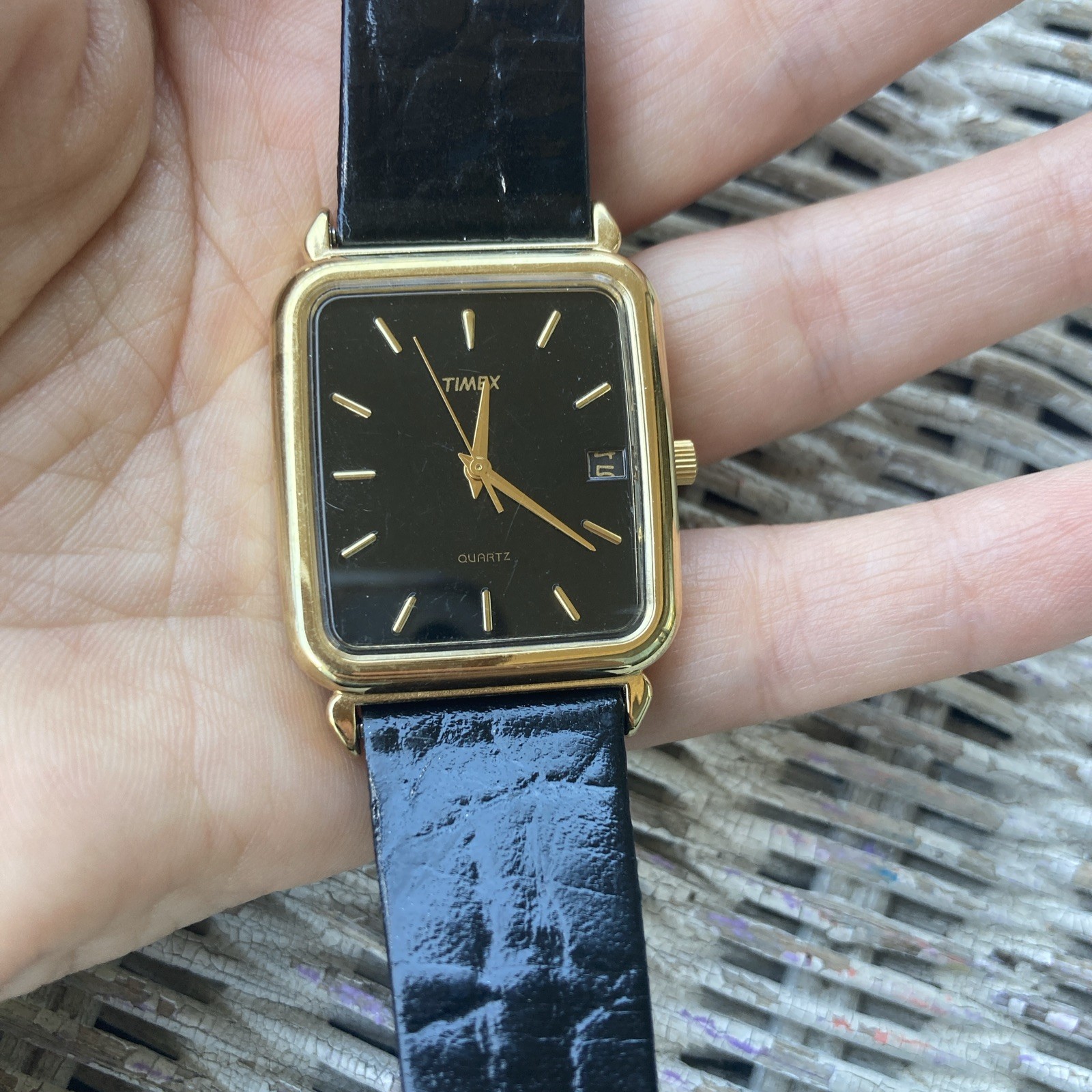 Vintage Timex Quartz Square Dress Watch Hold Tome Made In Philippines Running