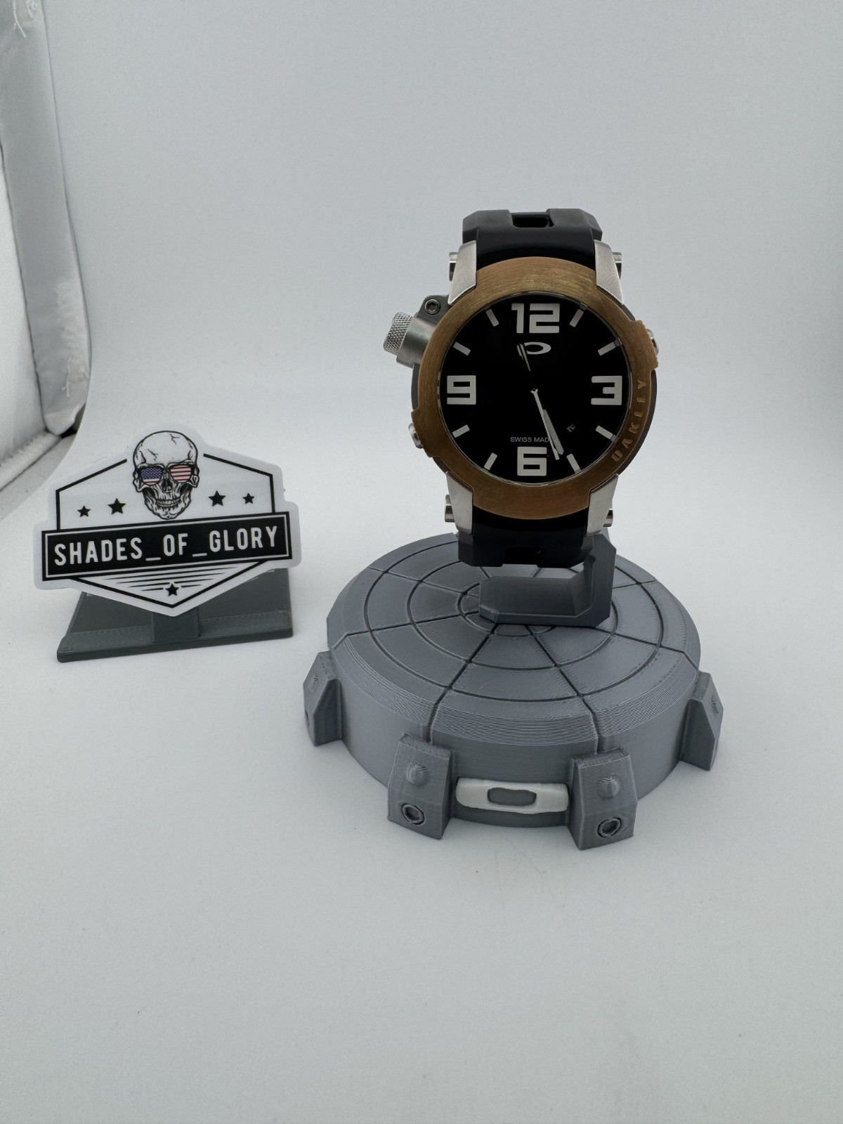 OAKLEY KILL SWITCH SILVER BLACK WHITE W/ ROSE GOLD BEZEL WATCH 26-330 AUTHENTIC