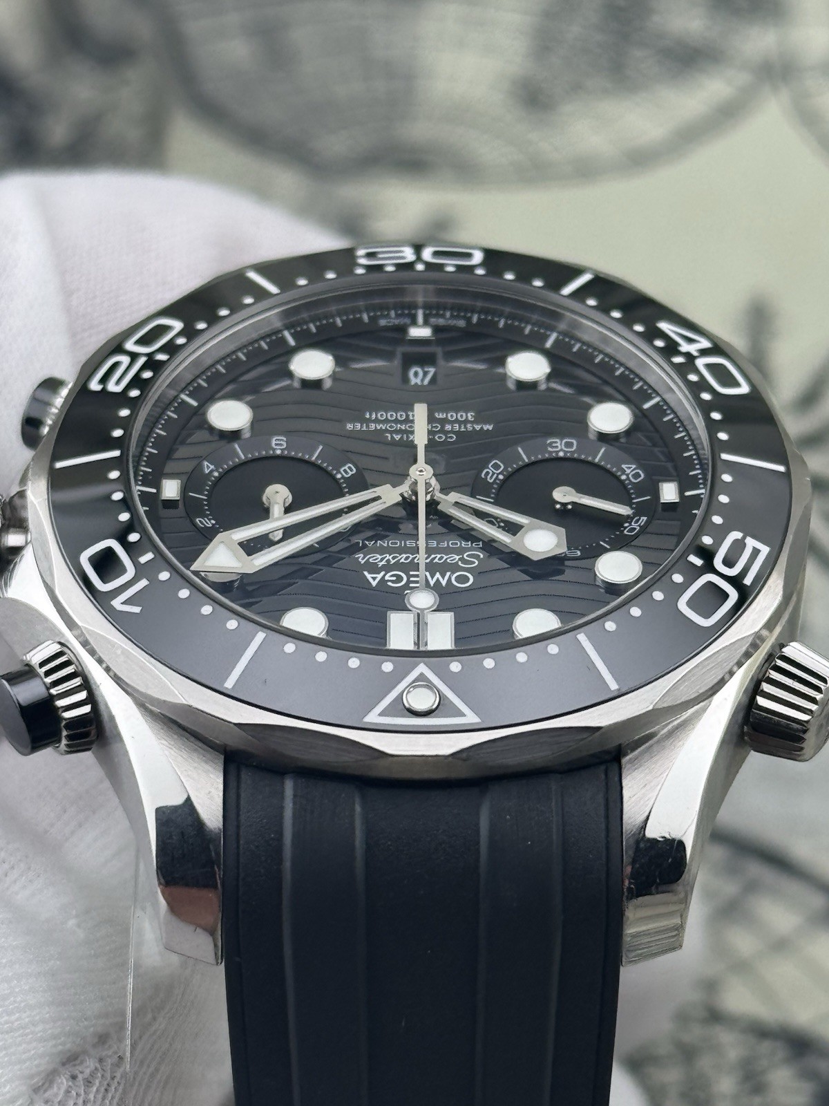 Omega Seamaster Diver 300 Chronograph Black 44 Wave Dial Steel Rubber CO-AXIAL