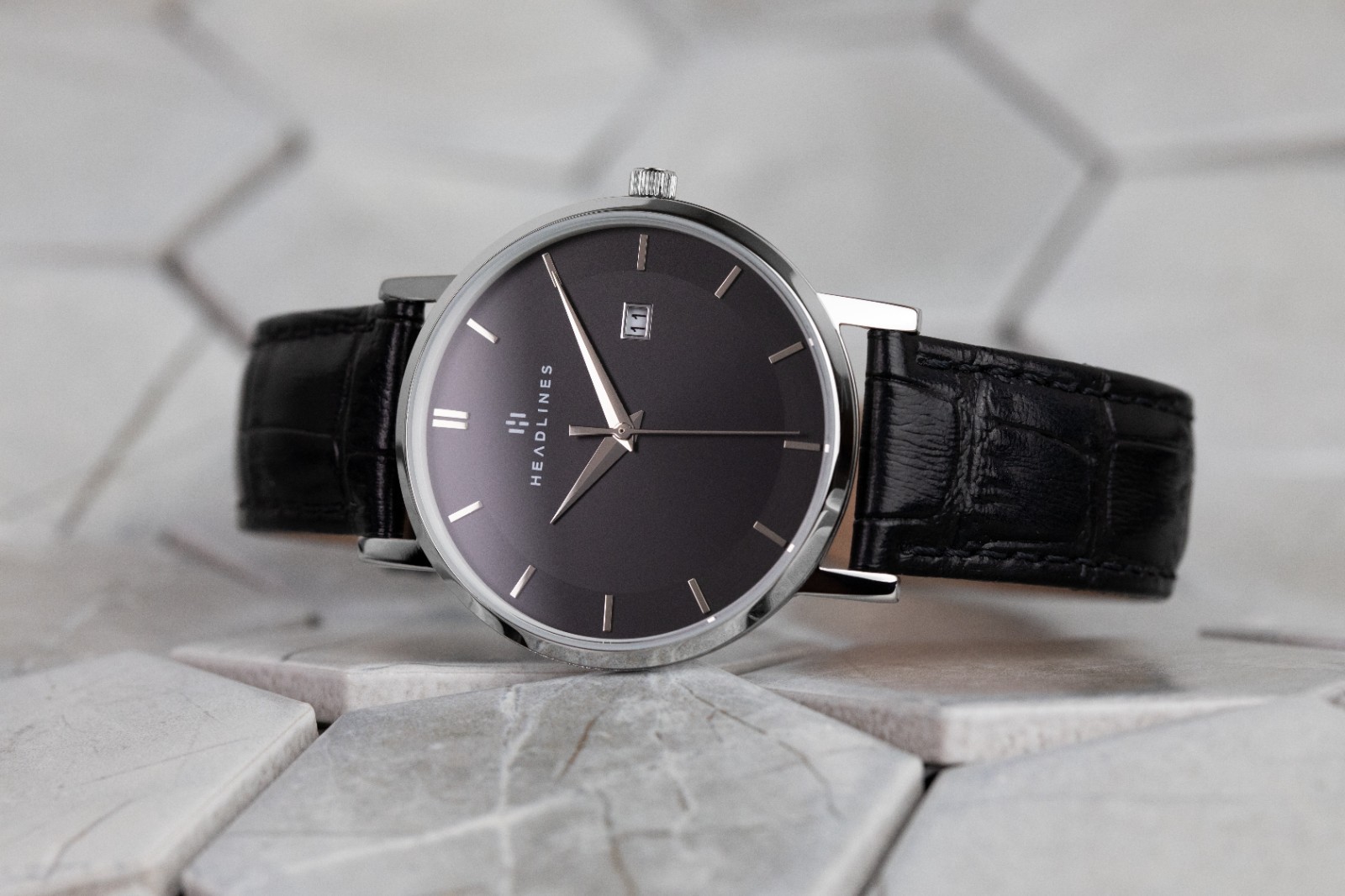 Men’s Black Leather Dress Quartz Watch Minimalist Gentlemen’s Club New