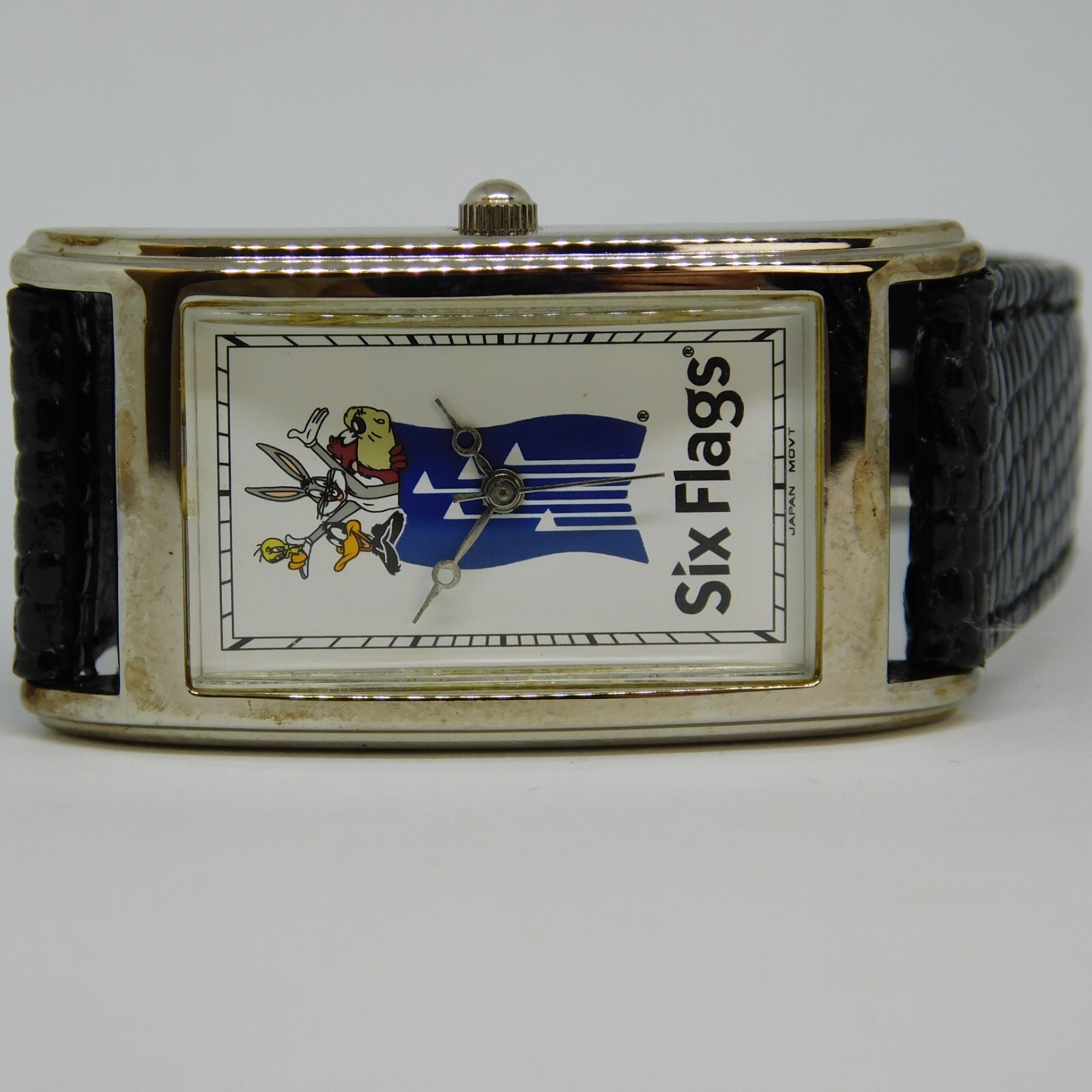 Six Flags Warner Bros. Genuine Leather Quartz Analog Women’s Watch New Battery