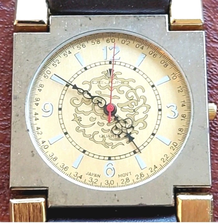Large Chunky Dejuno 2 Tone Tank Watch Shock Proof 12 Hour 60 Minutes Silver Gold