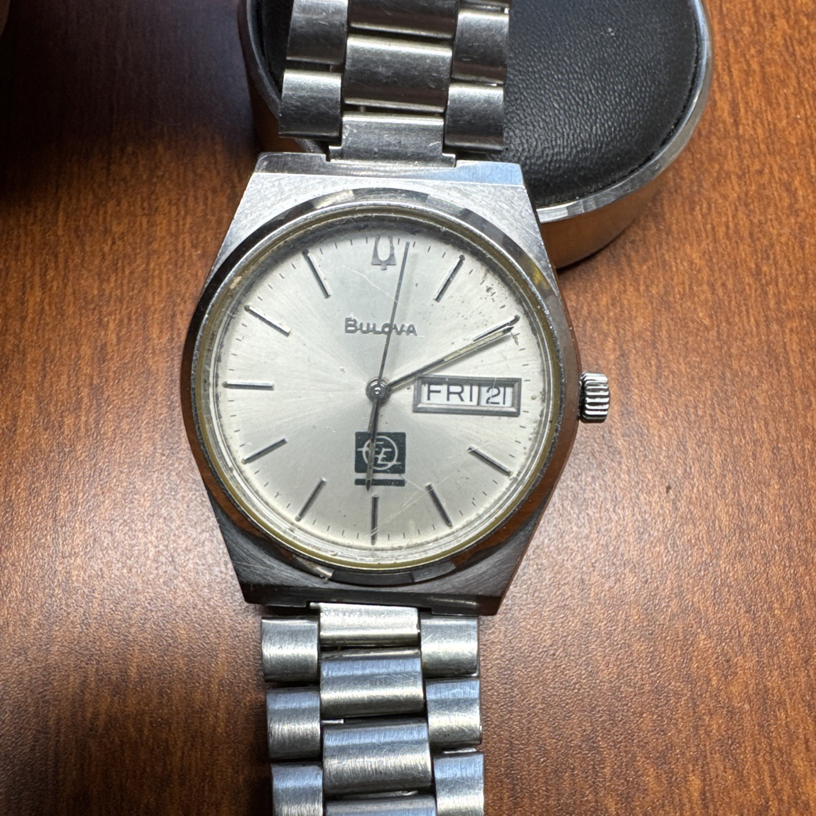 RARE BULOVA men’s automatic watch day/date Philippines Corp Gift 1979 RUNS AS IS