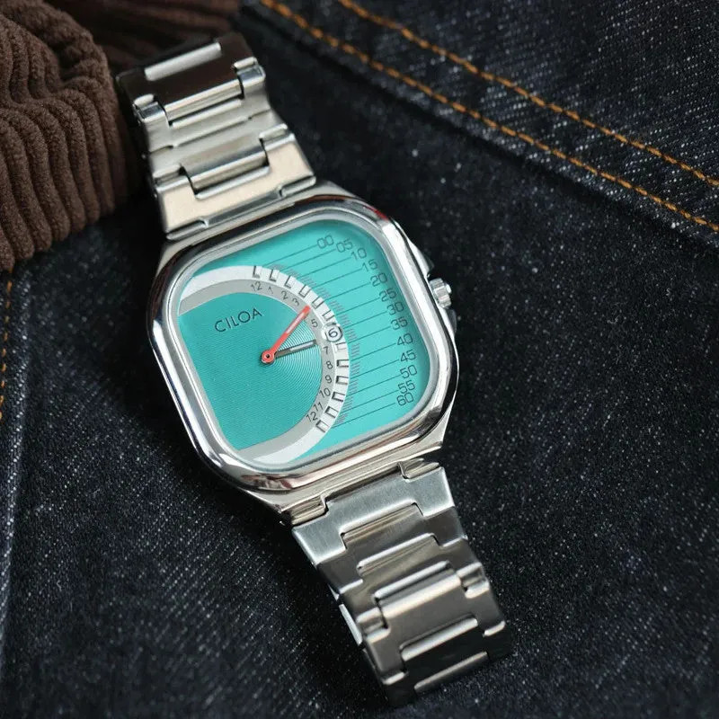 CILOA Retro Square Quartz Watch