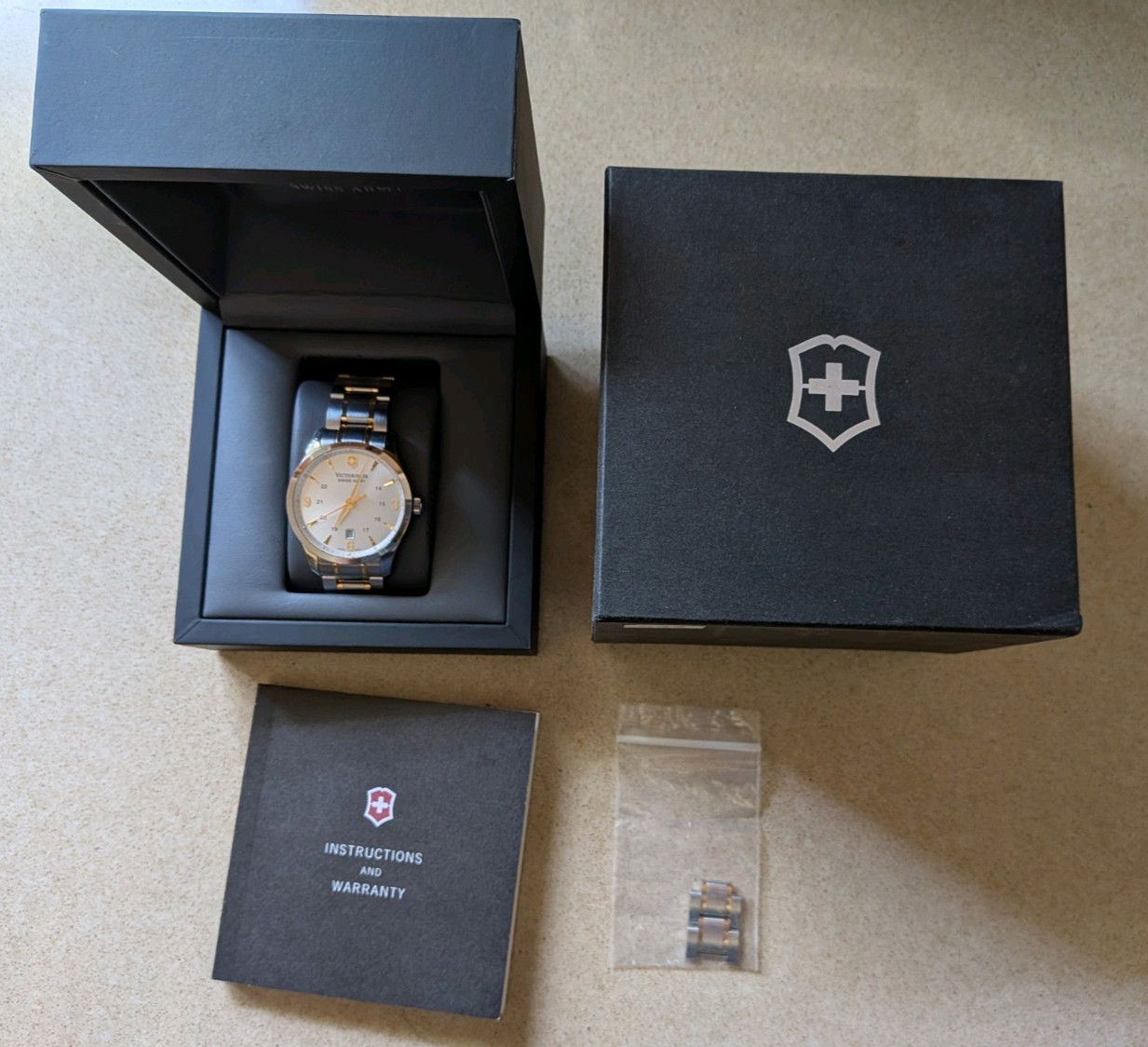 Victorinox Men’s Swiss Army Alliance Watch (241477) 2-Tone Gold & Steel Quartz
