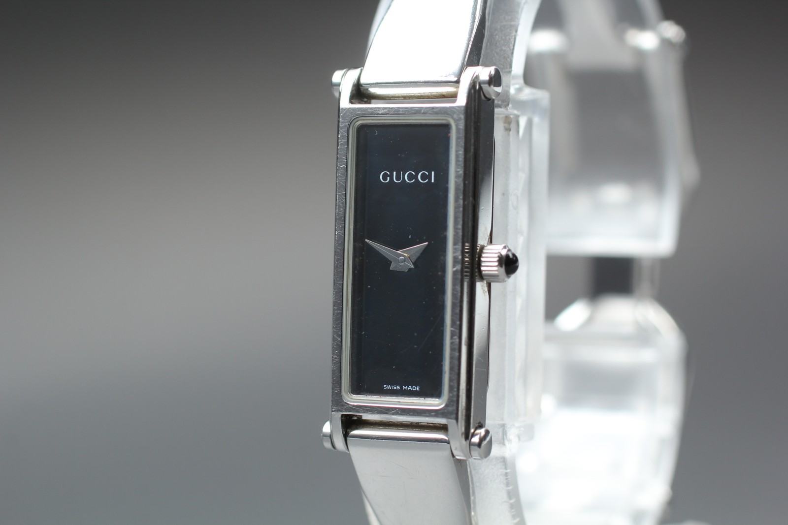 [Near MINT] Gucci 1500L 12mm Silver Dial Quartz Bangle Women’s Watch From JAPAN