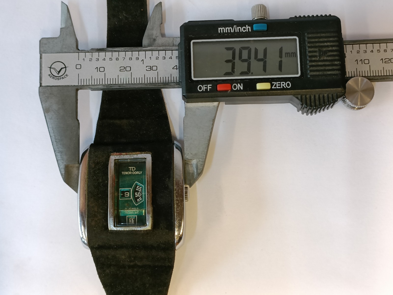 TENOR-DORLY DIGITAL JUMP HOURS AUTOMATIC PATINA GREEN DIAL SWISS MEN’S WORKING