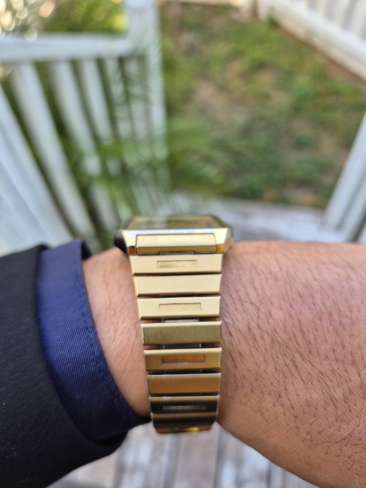 Seiko 5 Automatic 21J Day/Date Gold Square Sunburst Dial Bracelet 36-39.9mm