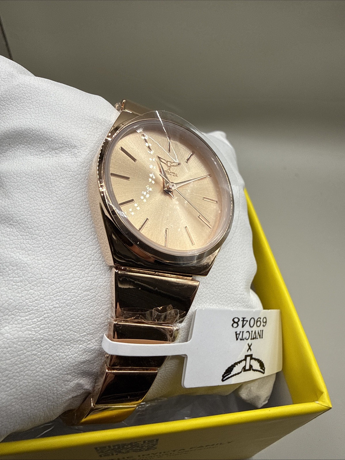 69048 – INVICTA Celestial Lady 28mm Metal Rose Gold Rose Gold dial PC21S Quartz