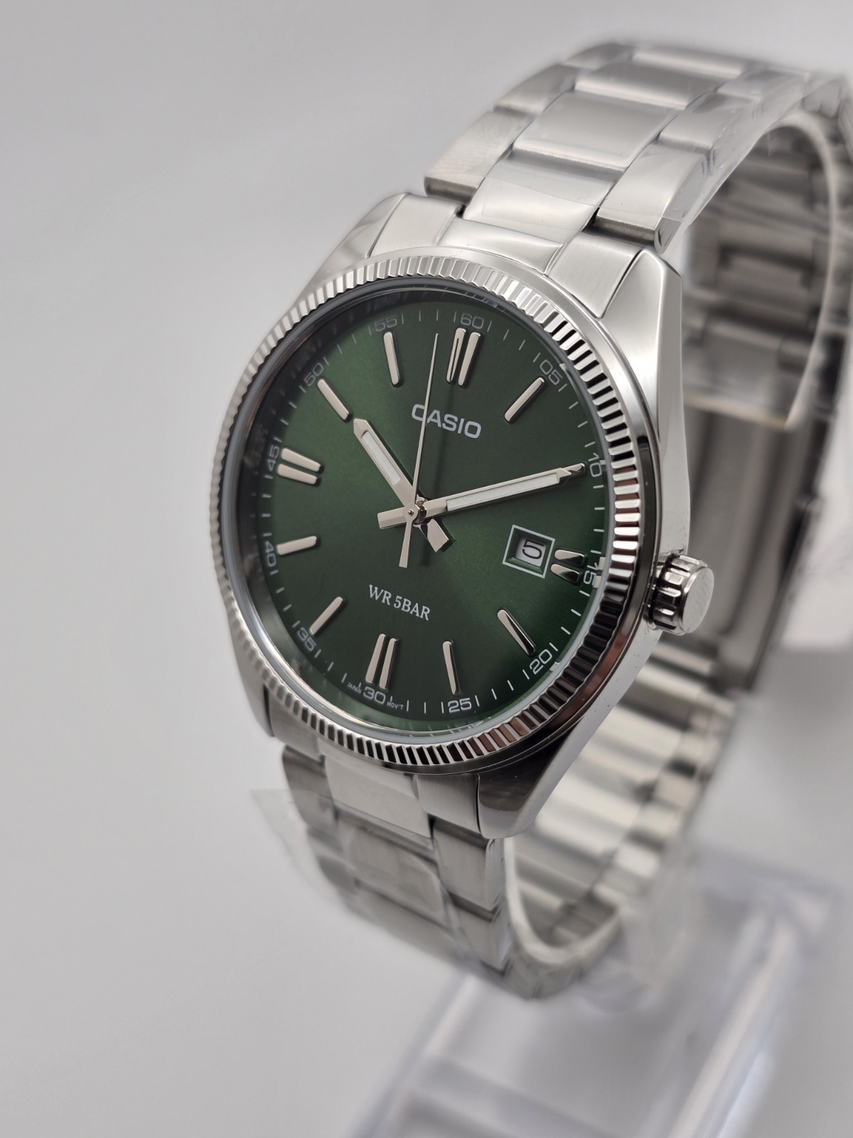 Casio MTP-1302D-3AJF Sunray Green Date Dial Classic Men’s Watch Brand New JDM