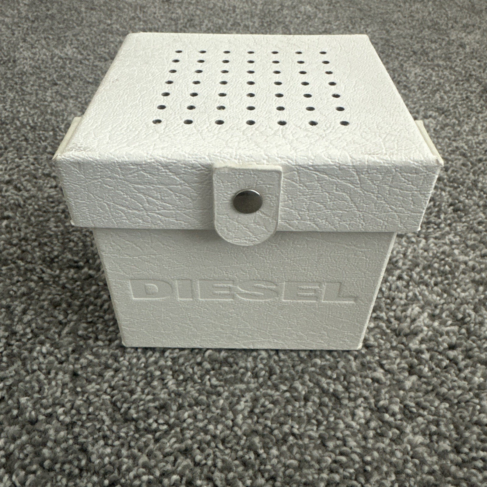 Diesel “Only The Brave” Used NEEDS BATTERIES DZ-1090