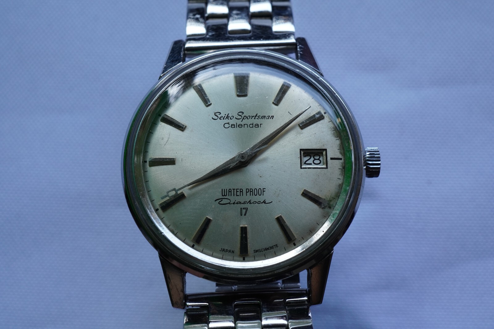 VINTAGE SEIKO SPORTSMAN Calendar WATER PROOF DIASHOCK 17 J JAPAN WATCH