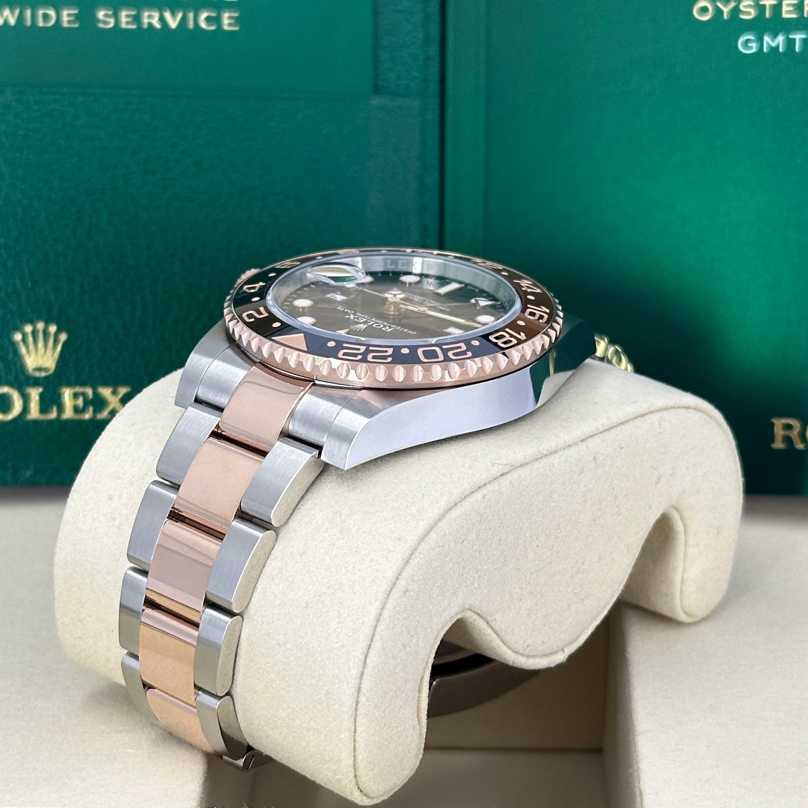 Rolex GMT-Master II ROOTBEER, Black Dial 40mm, Oyster 126711CHNR-0002 Mint 2024