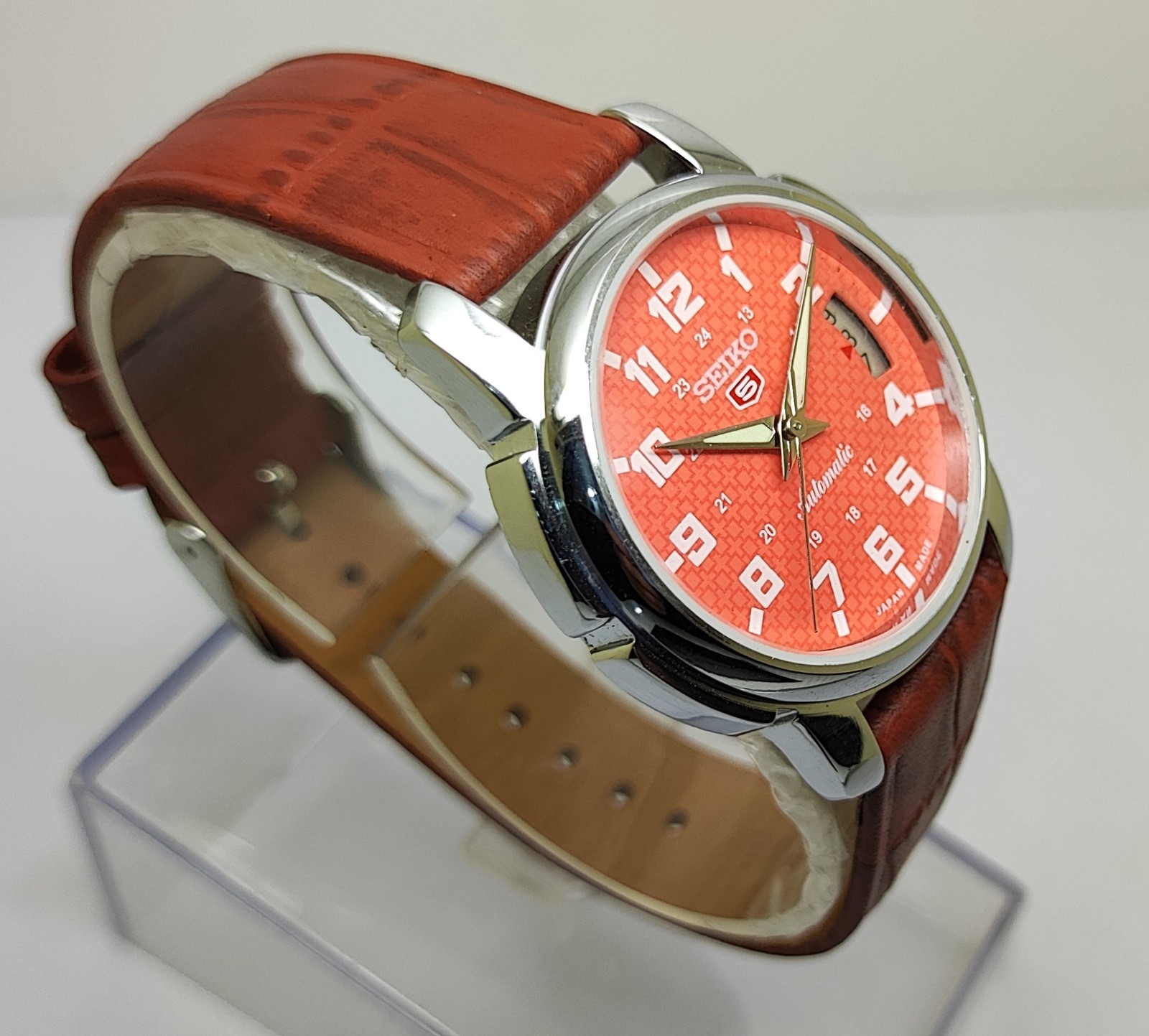 Refurbished Automatic Men’s Watch Day Date | Classic Vintage Style Leather Strap