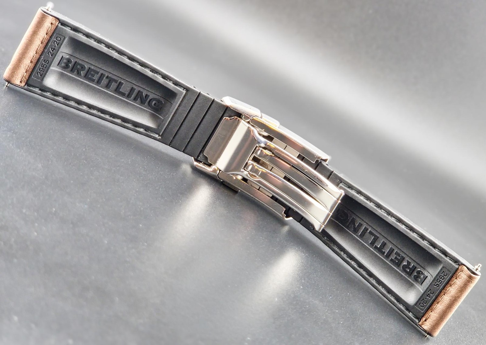 Breitling 295S Brown Leather/Rubber Strap 24mm w/Deployant Clasp