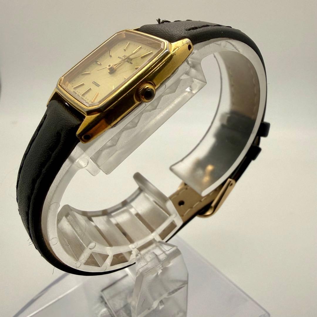 Working condition, new battery included. CITIZEN FORMA Octagon watch, gold plate