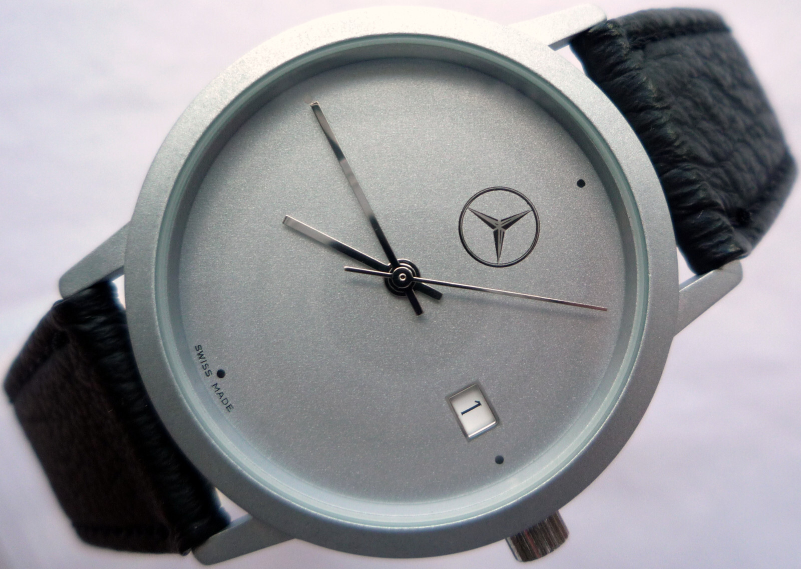 Mercedes Benz Vintage Classic Car Accessory Sport Basic Design Swiss Made Watch