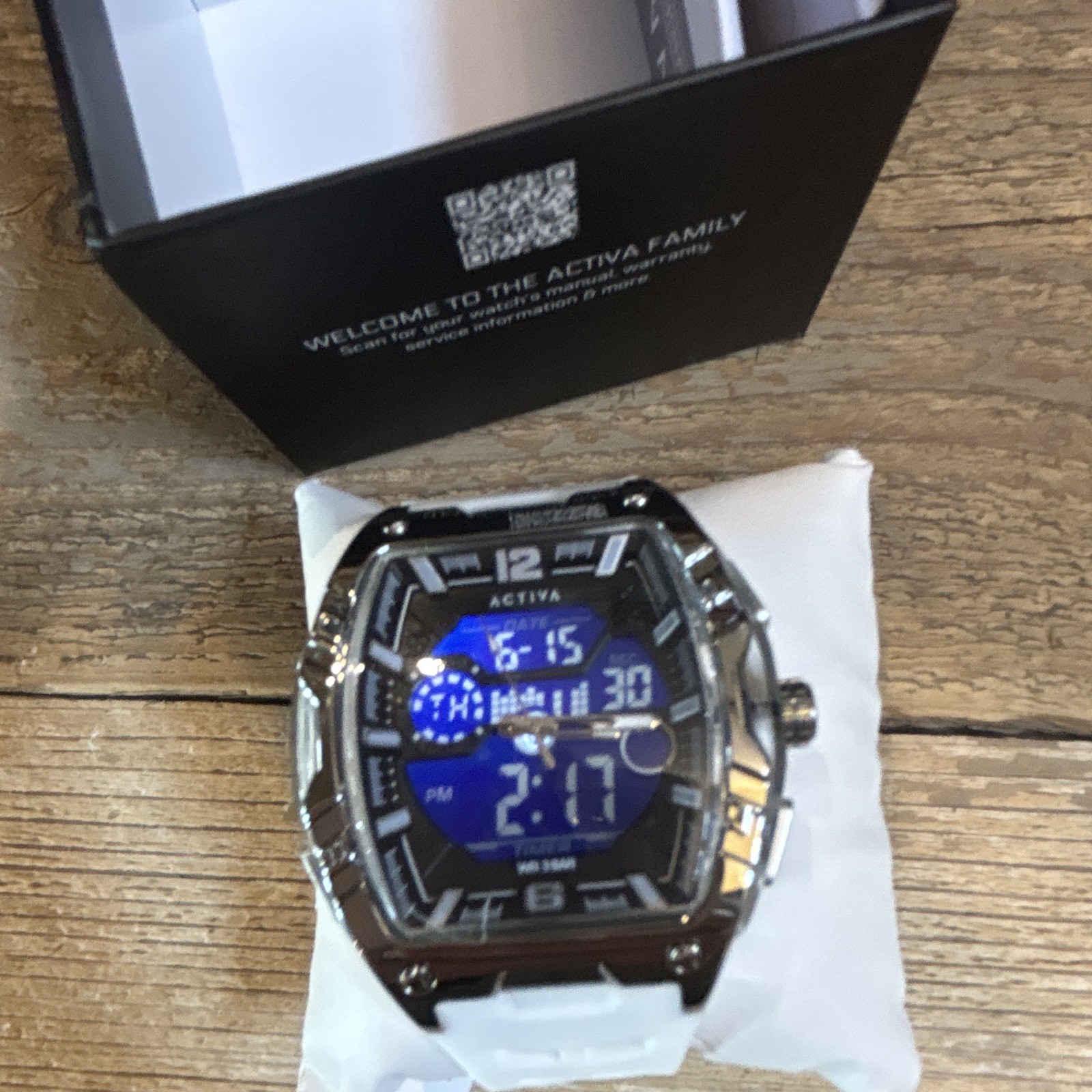 Activa Date Analog-Digital Quartz Date 30m Black Dial White Rubber Strap w/ Box