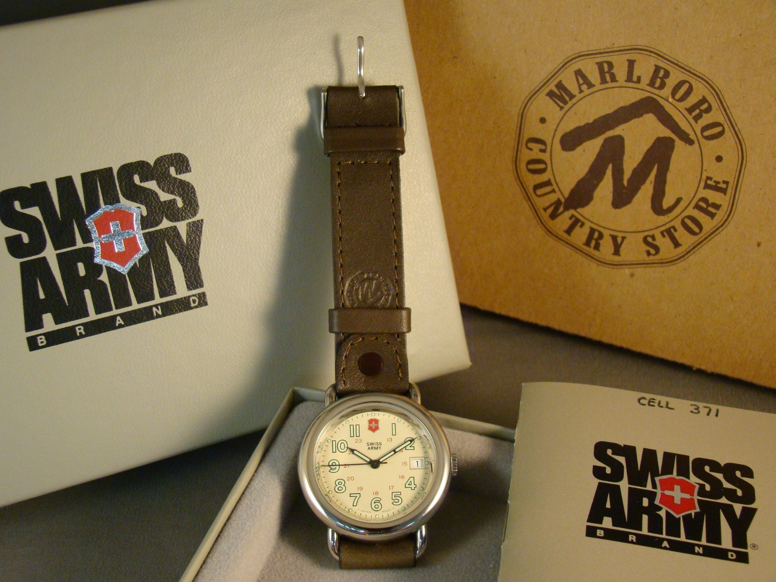 N.O.S. VINTAGE MARLBORO ‘COUNTRY STORE’ SWISS ARMY WATCH W/ BOX & PAPERS