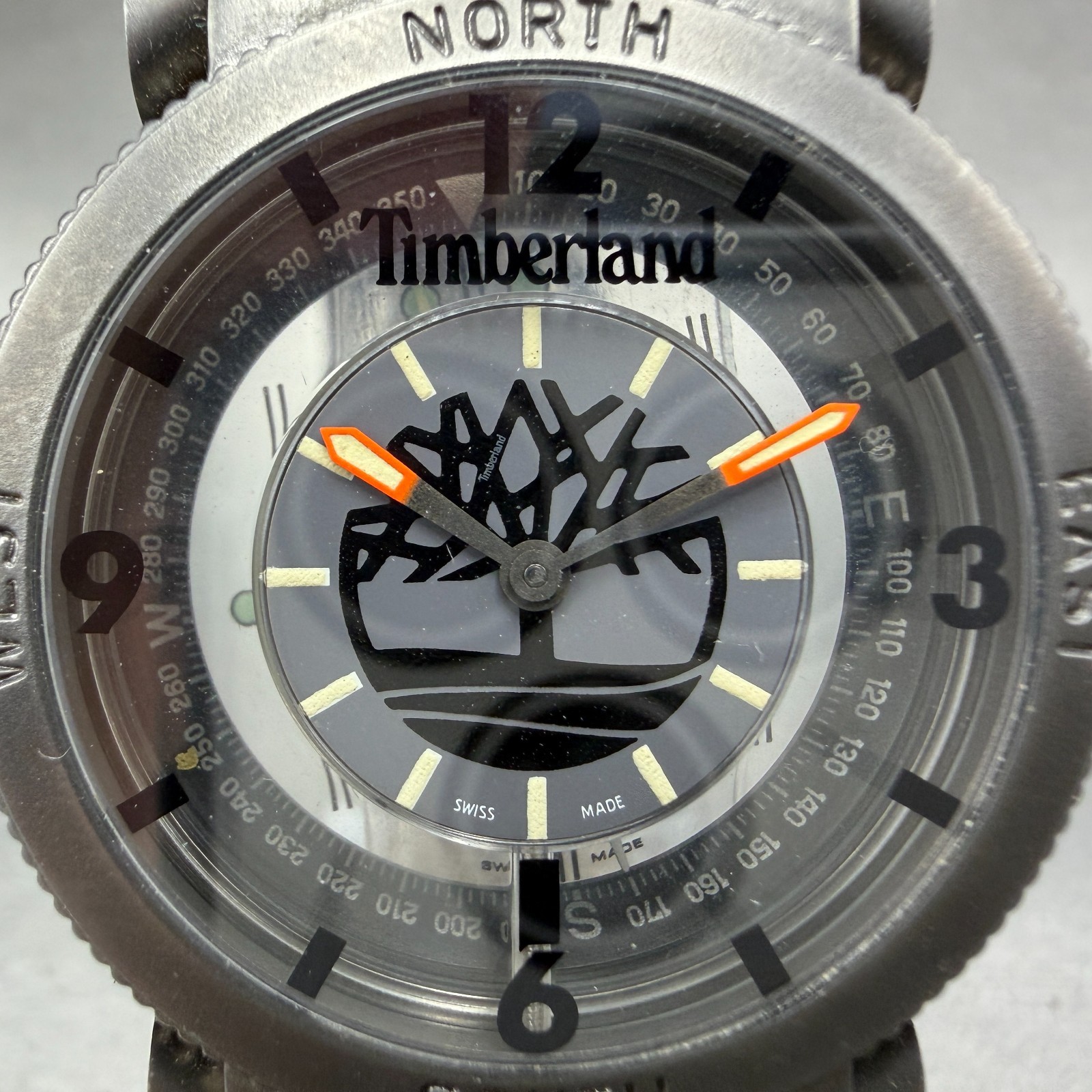 Timberland Compass Watch Men 38mm Gray Dial Black Tone Round New battery