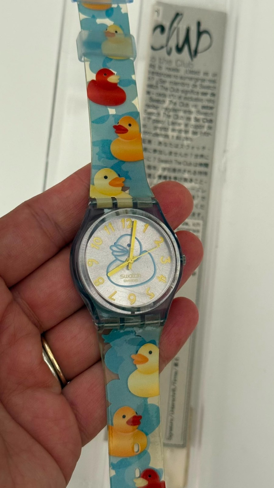 Special Edition Rare Vintage Swatch Ducky Bath GN214