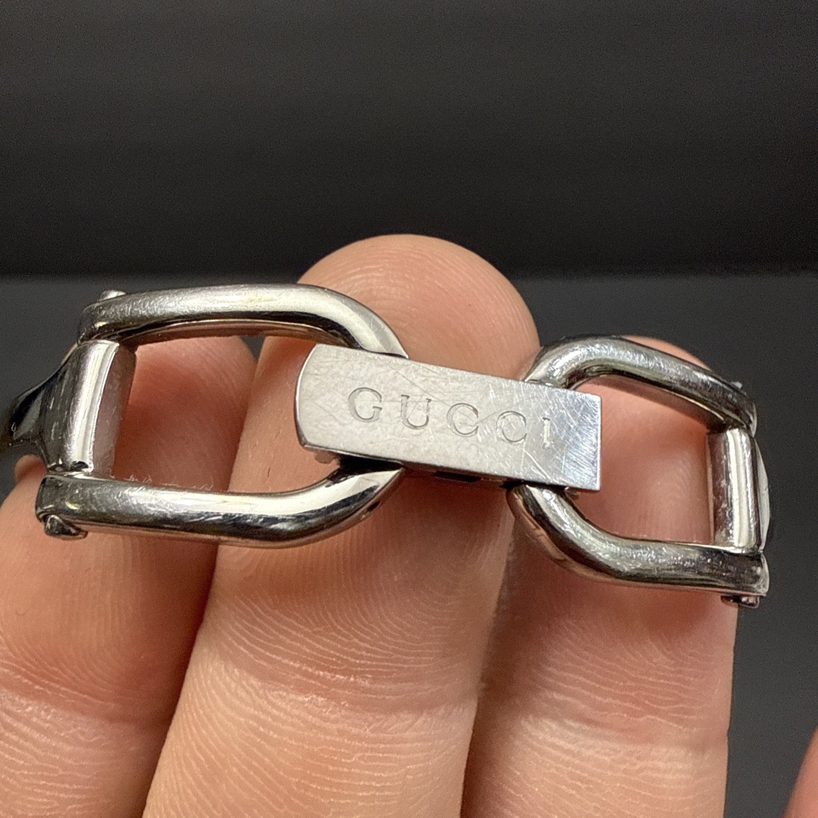Gucci 1500L Diamond Silver Dial Bangle Women’s Quartz Watch -RUNS-PLS READ DESC.