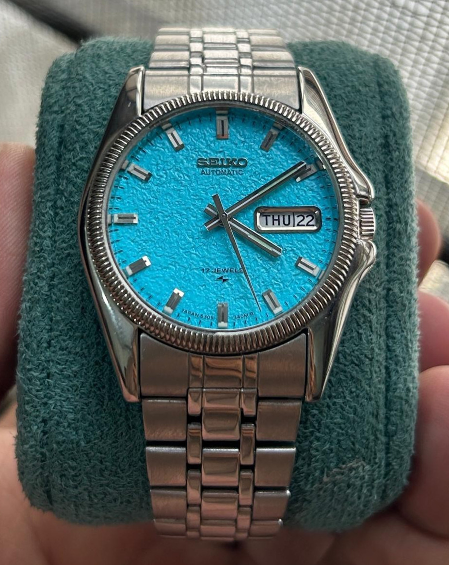 Seiko 5 Automatic Ice Blue Red Dial Mens Watch Japan Made 6309