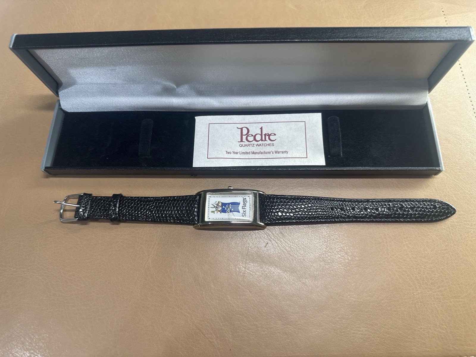1997 Six Flags Warner Bros Pedre Quartz Watch w/ Box Runs Excellent