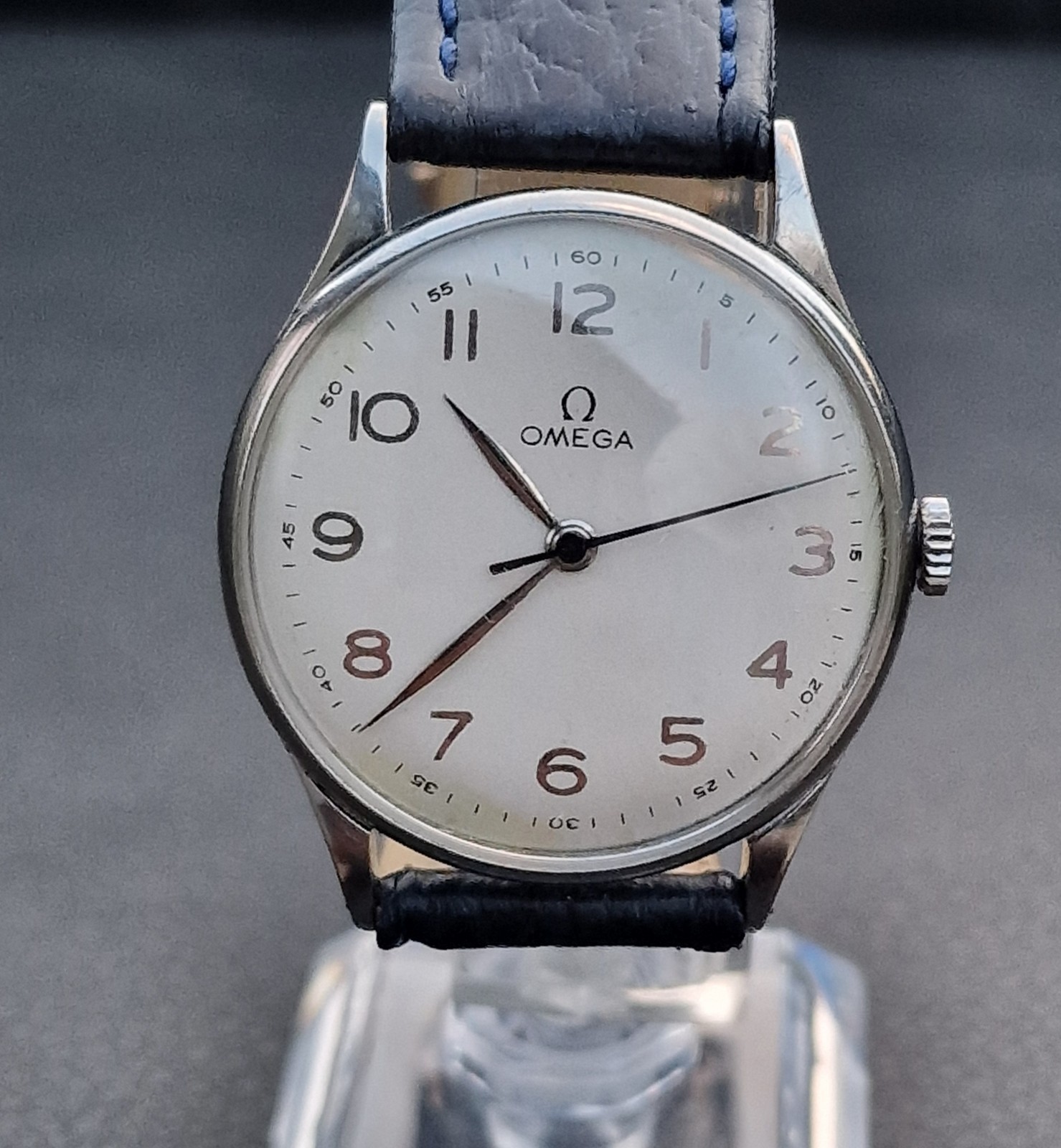 Omega Watch Large Steel Manual Wind Caliber 283 1954s. 34.8mm case working.