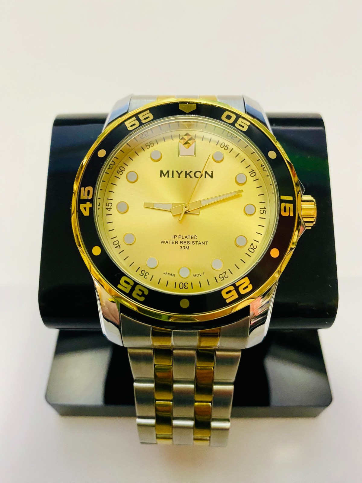 Miykon Two-Tone Stainless Steel Men’s Wristwatch (Y2G08-X130)