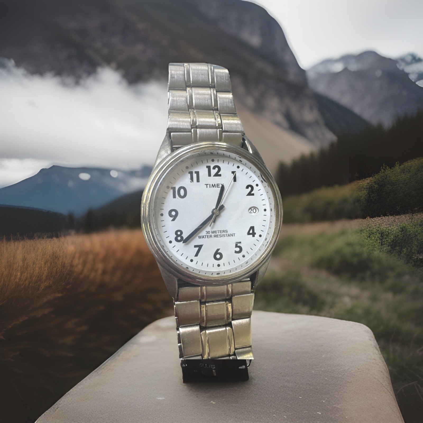 Timex Easy Reader Date Watch Vintage 30 Meters 32mm For Men