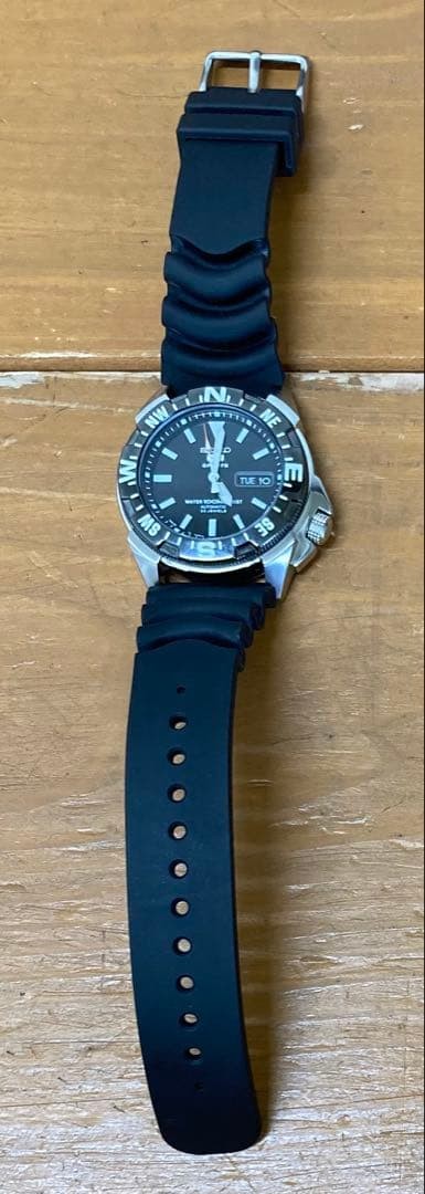 Mer2 Seiko 5 Sports SNZE81J2