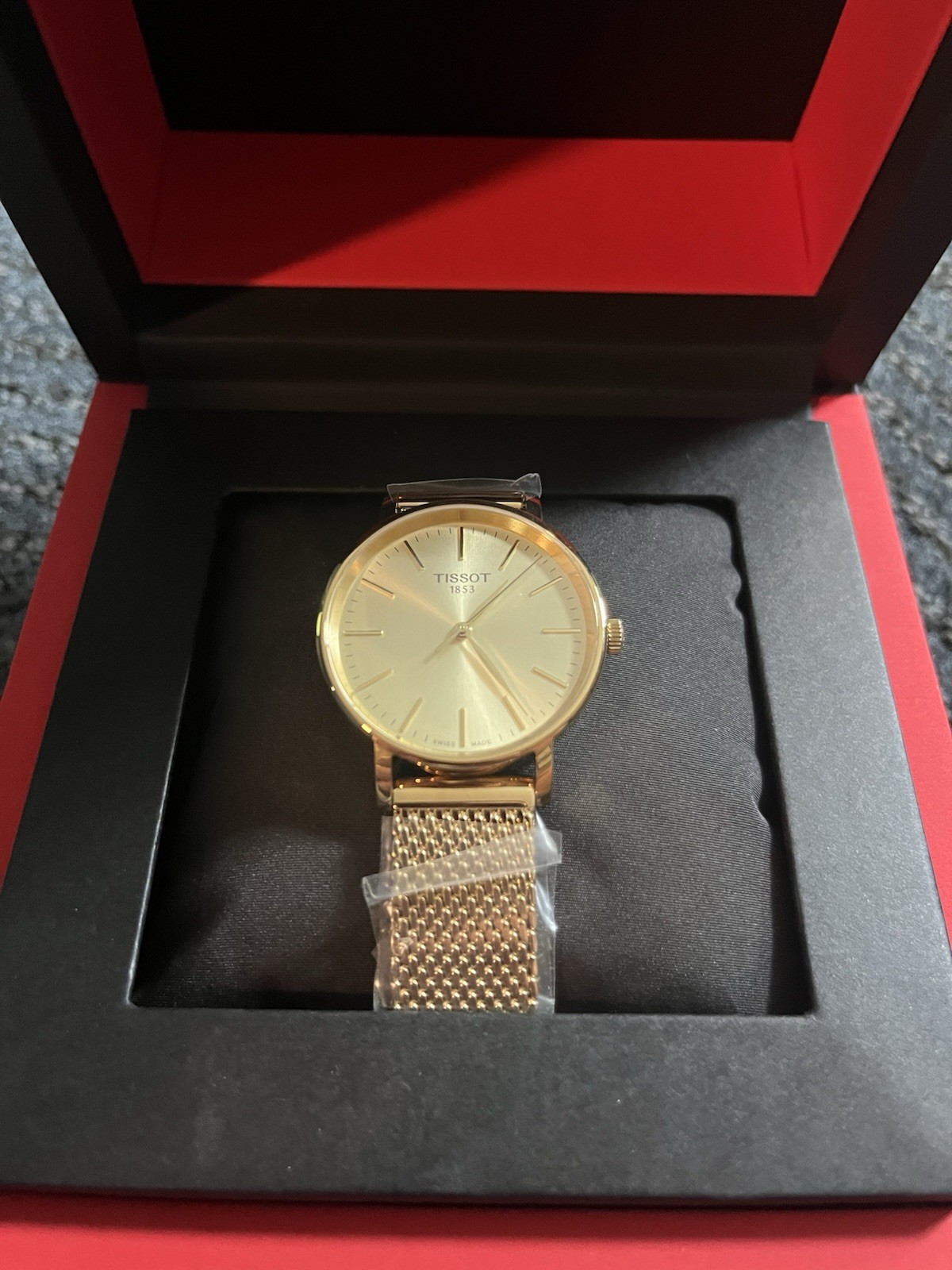 Tissot Gold Watch – TISSOT EVERYTIME 34MM