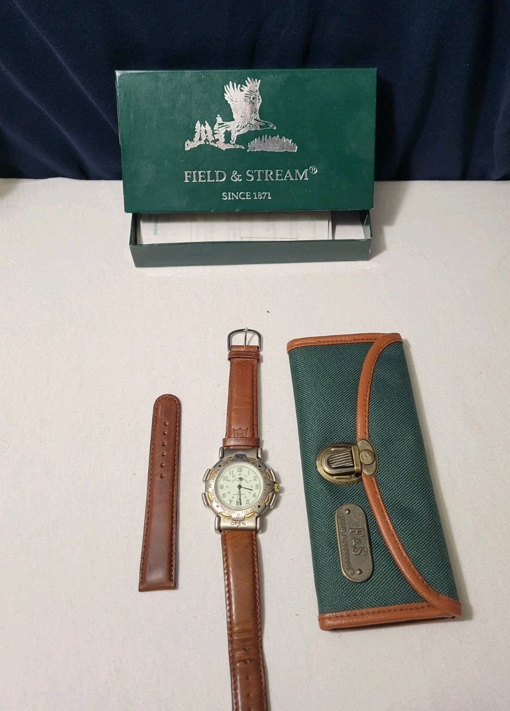 Field & Stream 1871 Sport Men’s Quartz Watch w/ Case Untested Used.