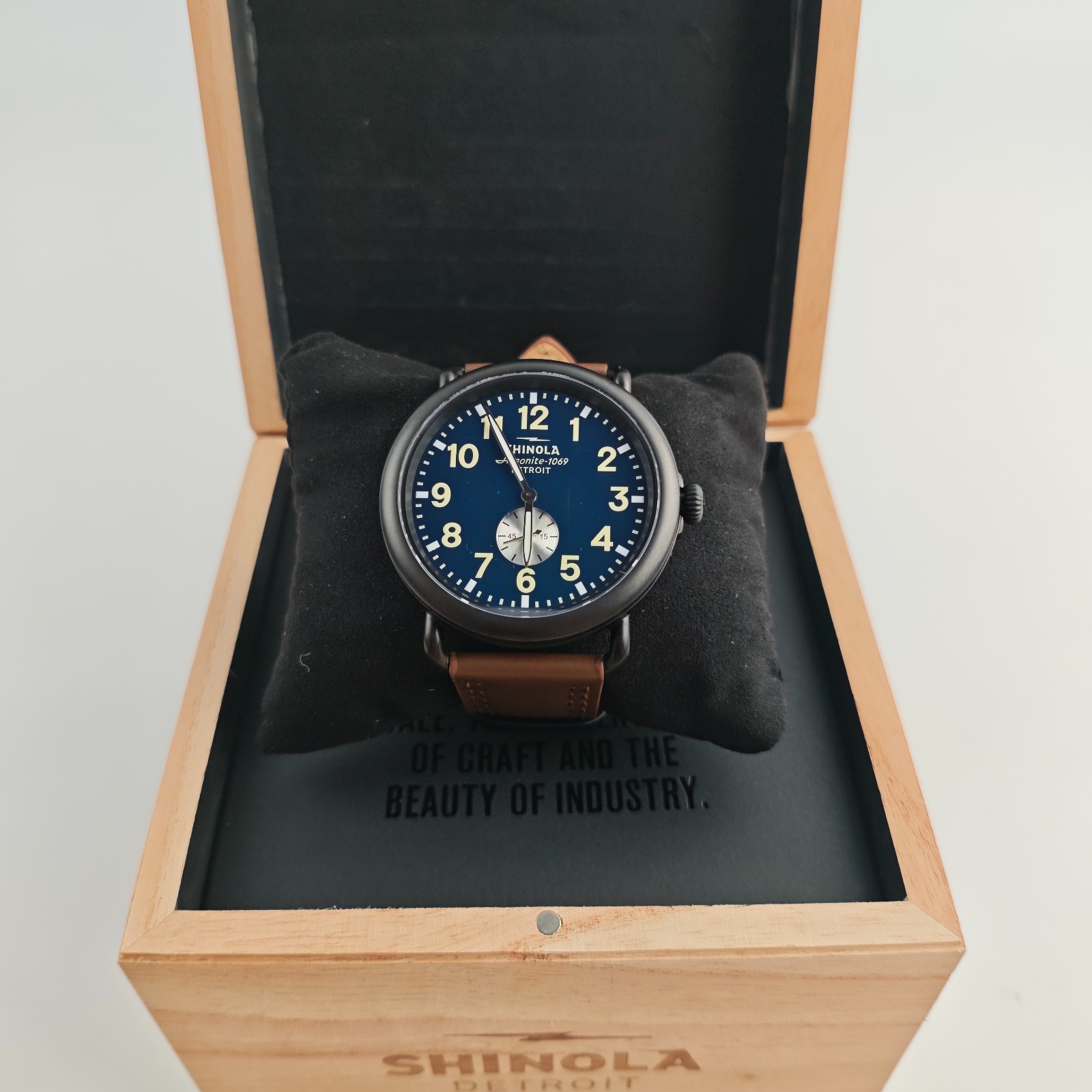 Shinola The Runwell Men’s Argonite 1069 Blue Dial Brown Strap Quartz Watch 47mm