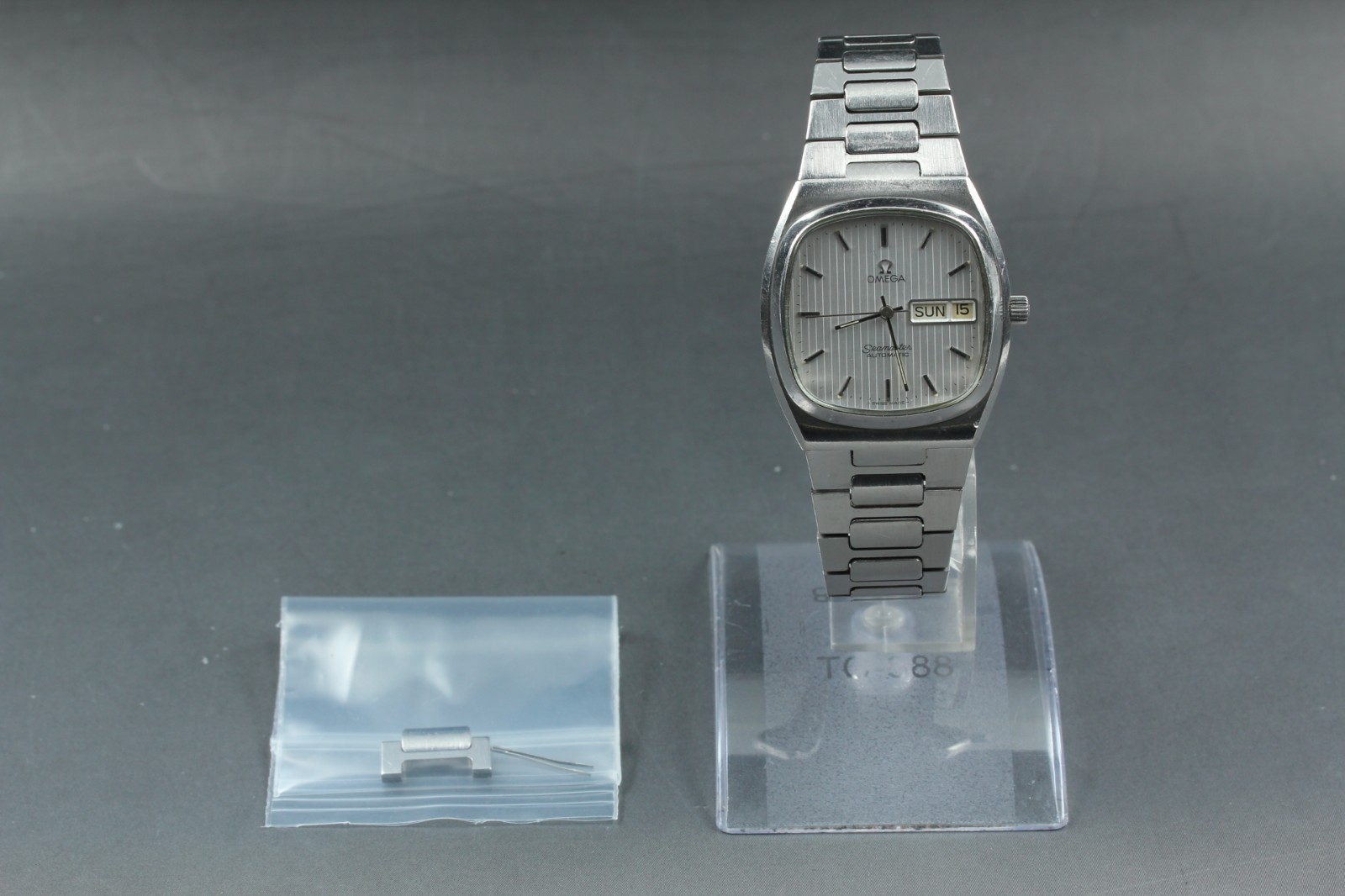 Vintage 1982 OMEGA Seamaster Automatic Cal.1020 TV Stripes Dial Day/Date Men’s