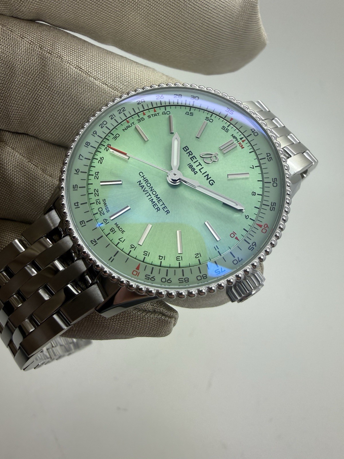 2025 Breitling Navitimer 36mm Light Green Dial Steel Auto Watch A17327 w/ Box